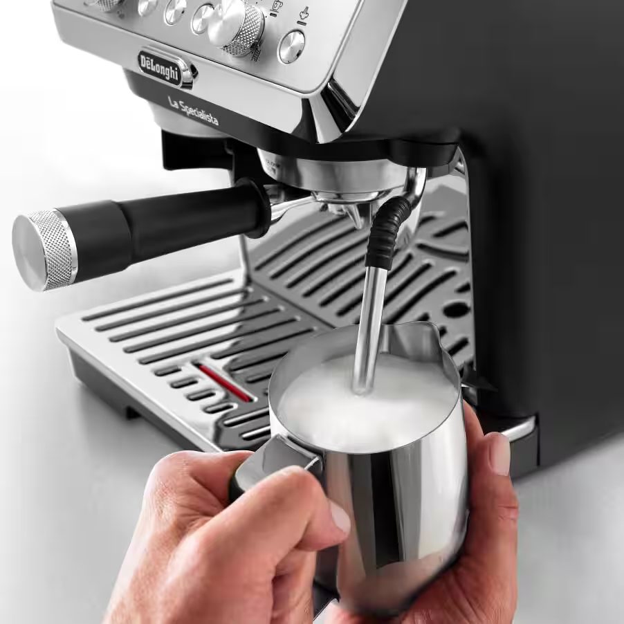 DE-LONGHI EC9155.MB presszókávéfőző beépített darálóval és gőzkarral – 4. kép