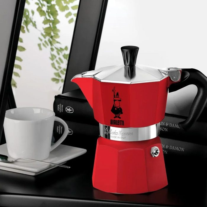 BIALETTI 0004942 Moka Express piros alumínium kotyogós kávéfőző, 3 adagos – 7. kép