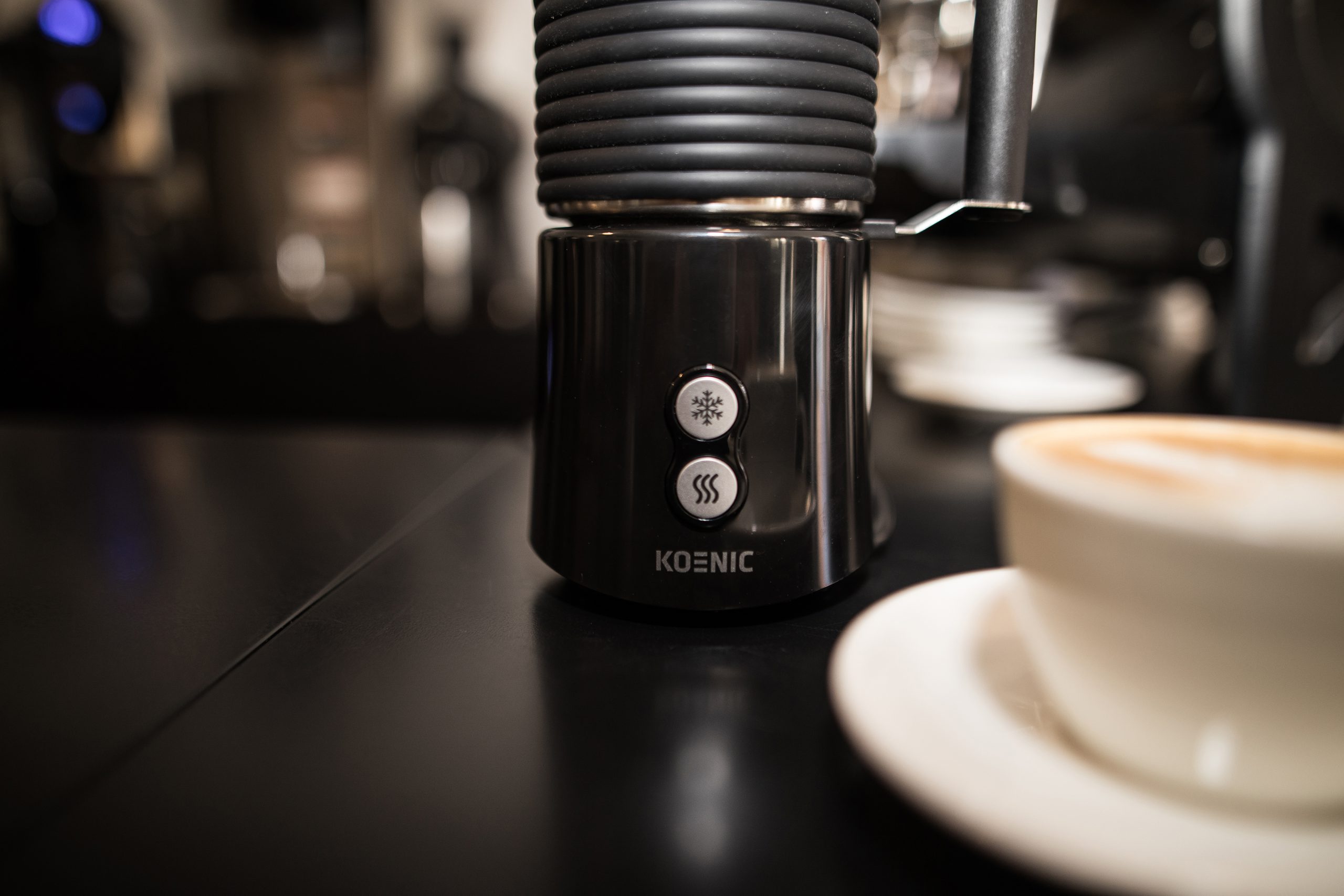 KOENIC KMF 5212 tejhabosító hideg és meleg tejhabhoz – 7. kép
