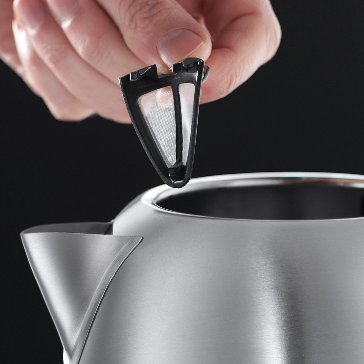 RUSSELL HOBBS 23912-70/RH Adventure inox vízforraló 1,7 l-es kapacitással – 6. kép