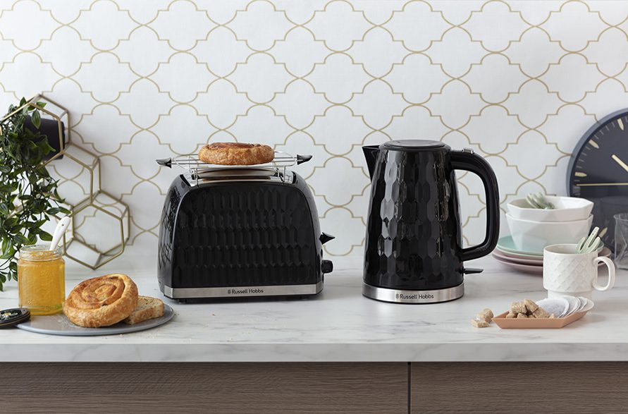 RUSSELL HOBBS 26051-70/RH Honeycomb fekete vízforraló, 1,7 l – 9. kép