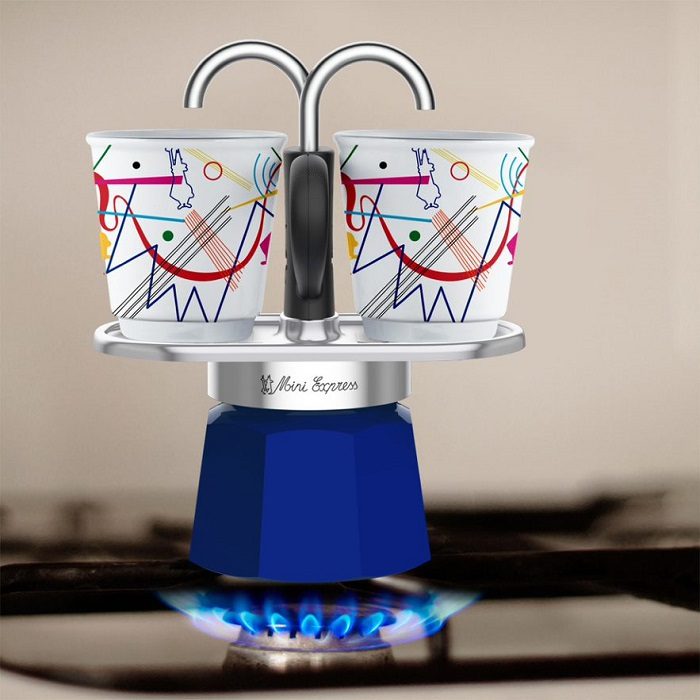 BIALETTI 1407/NP Mini Express Kandinsky kotyogós kávéfőző 2 porceláncsészével – 2. kép