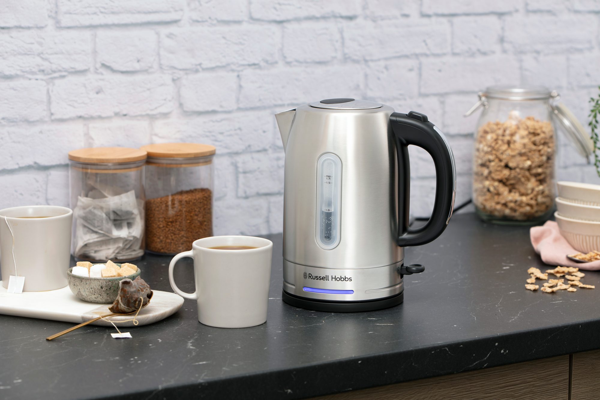 RUSSELL HOBBS 26300-70/RH Quiet rozsdamentes acél vízforraló, 1,7 l – 5. kép