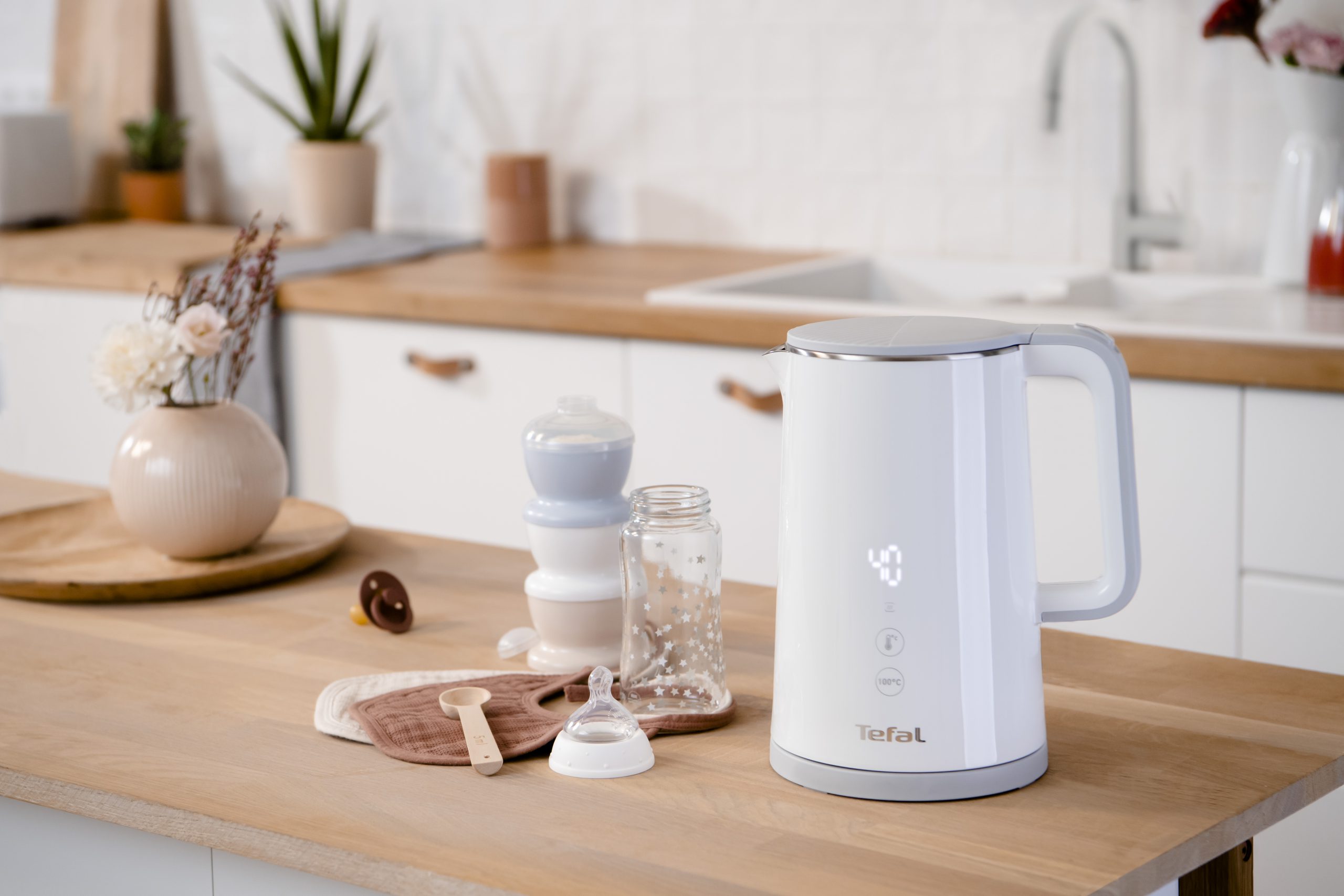 TEFAL KO693110 Sense fehér digitális vízforraló, 1,5 l – 5. kép