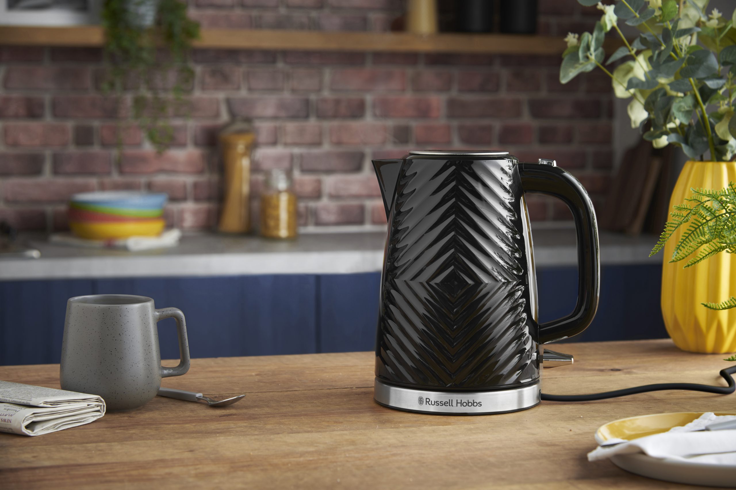 RUSSELL HOBBS 26380-70/RH Groove fekete vízforraló kék megvilágítással – 11. kép