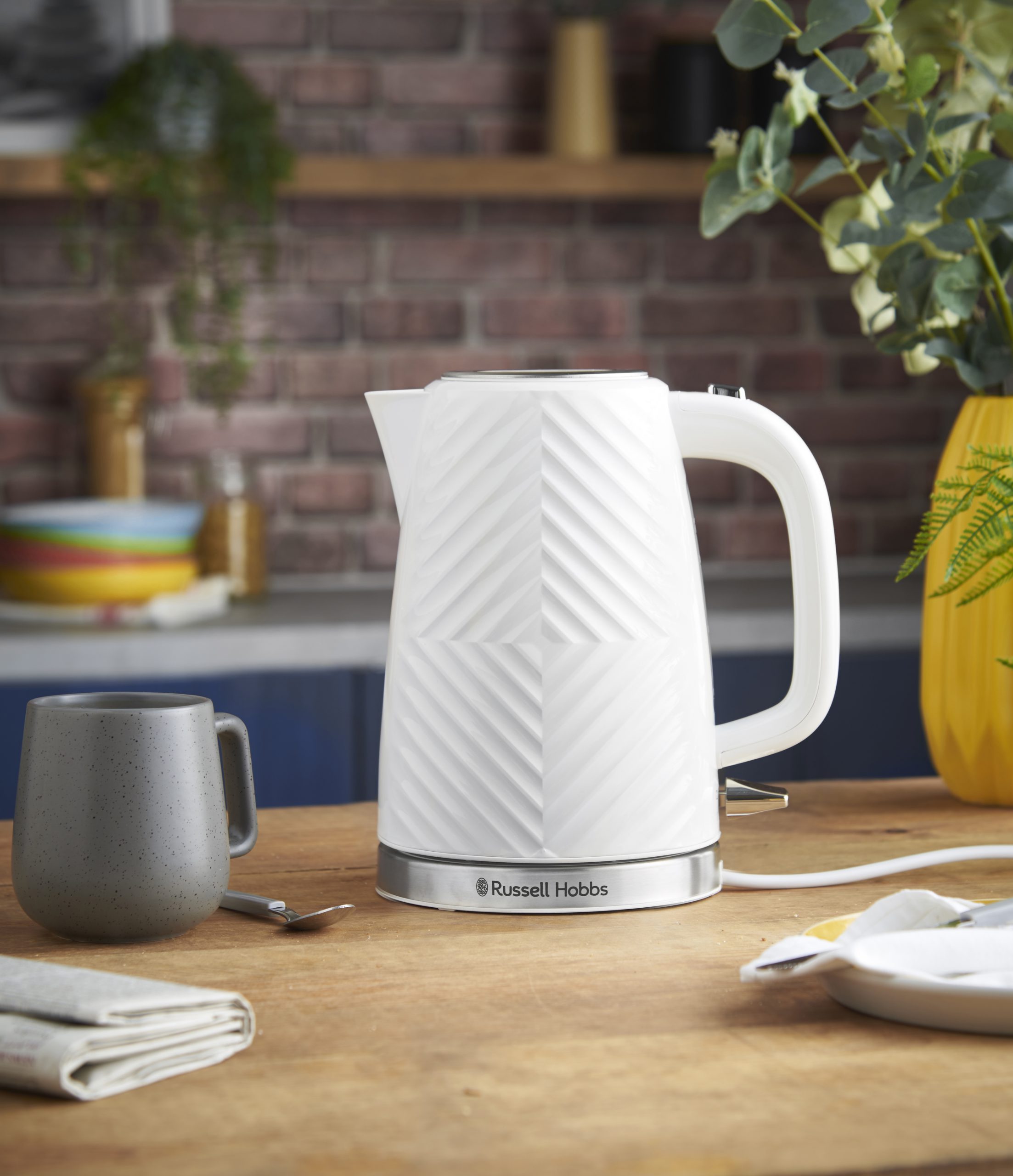 RUSSELL HOBBS 26381-70/RH Groove fehér vízforraló, 1,7 l, 2400 W – 12. kép