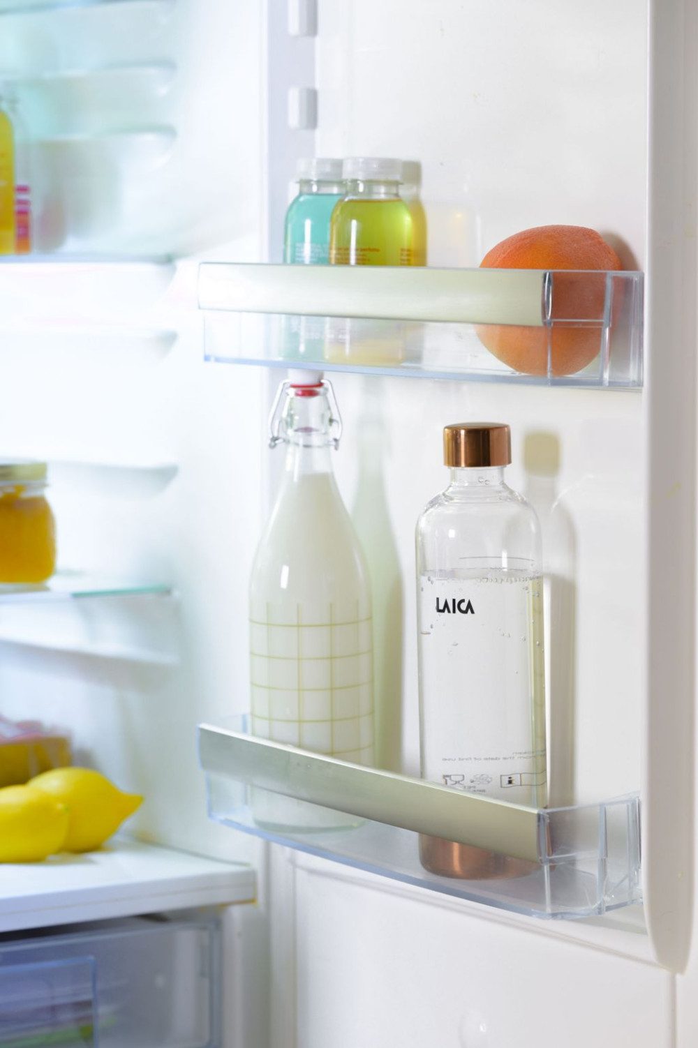 LAICA HI8200L szódagép CO2-patronnal és 1 literes palackkal, antracit – 6. kép