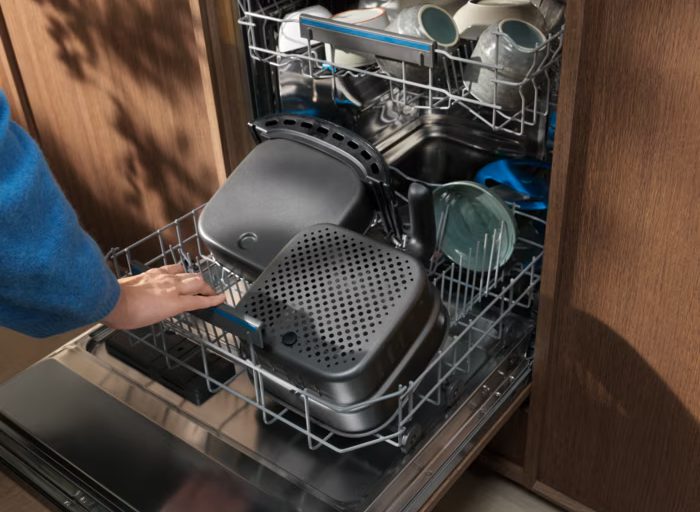 ELECTROLUX EAF7B forrólevegős sütő 7 literes kosárral – 4. kép