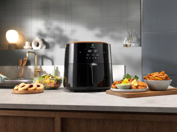 ELECTROLUX EAF7B forrólevegős sütő 7 literes kosárral – 5. kép