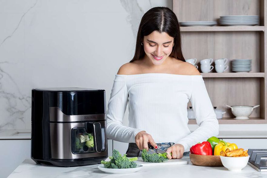 BLACK+DECKER BXAF6500E 6,5 literes forrólevegős sütő digitális kijelzővel – 5. kép