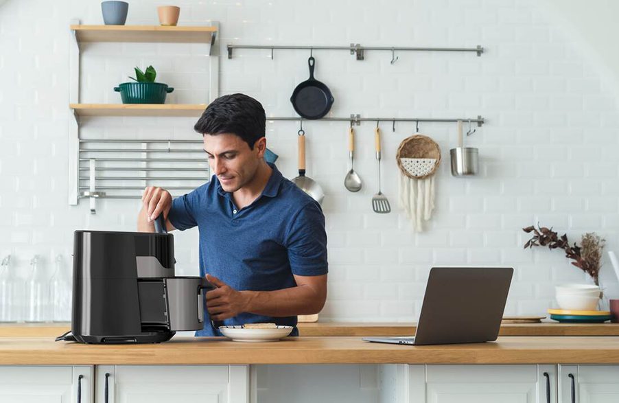BLACK+DECKER BXAF6500E 6,5 literes forrólevegős sütő digitális kijelzővel – 6. kép