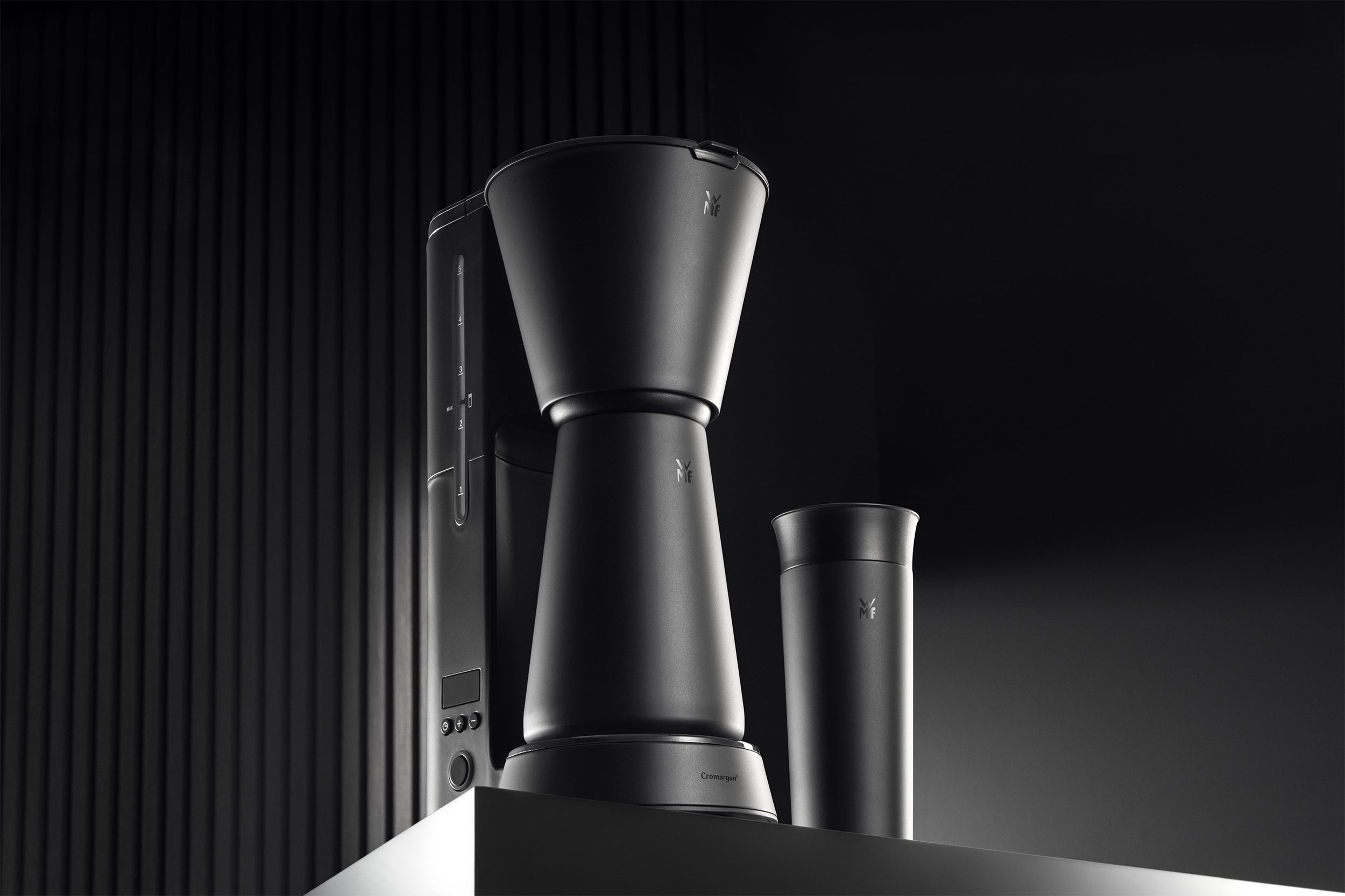 WMF KITCHENminis® filteres kávéfőző termoszkannával és hordozható bögrével – 8. kép
