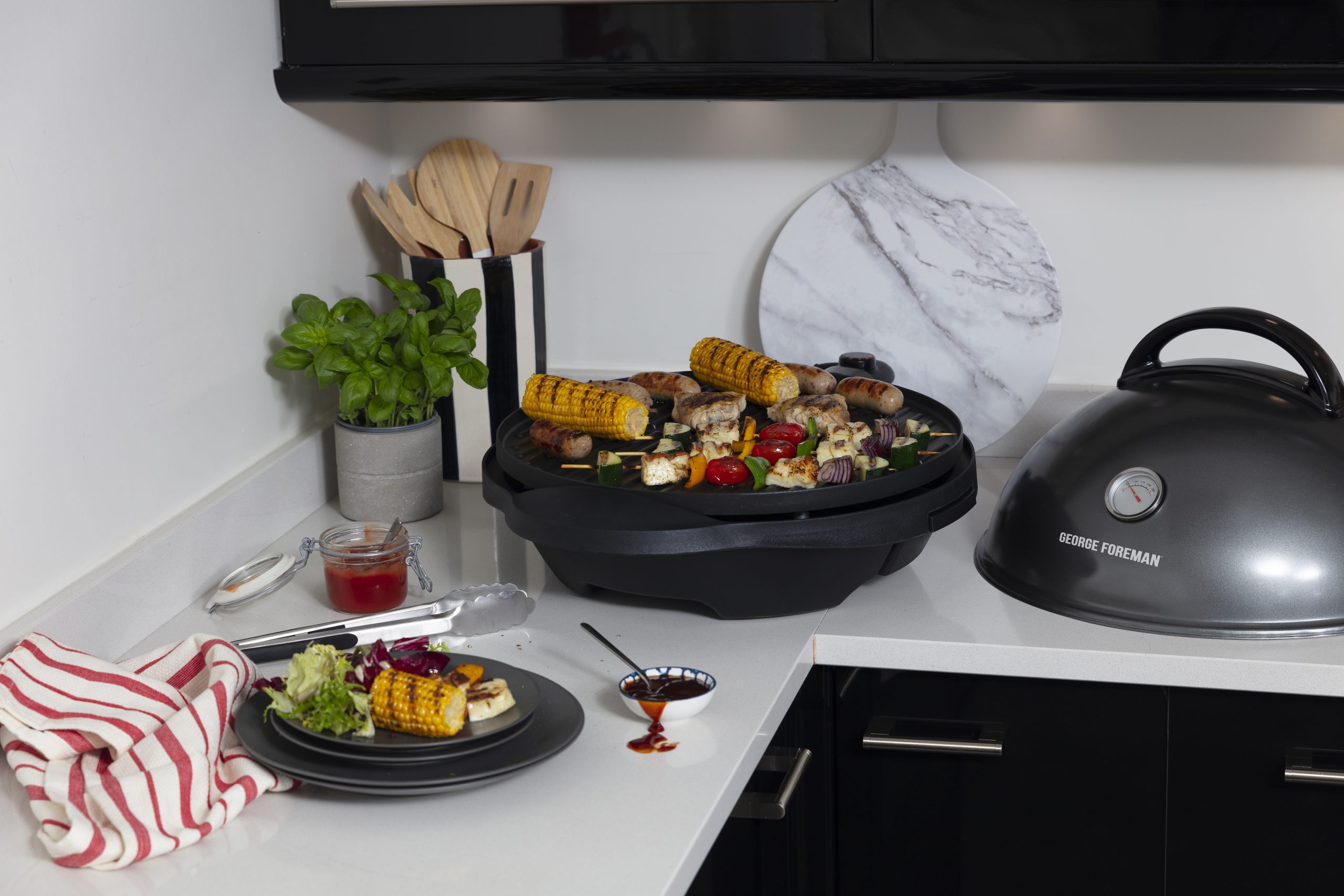 GEORGE FOREMAN 22460-56 kültéri és beltéri álló grill levehető sütőlappal – 10. kép