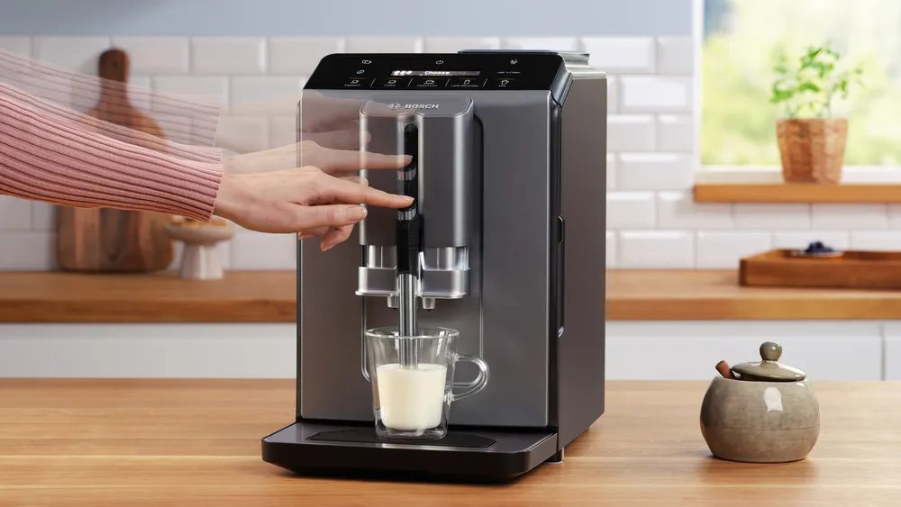 BOSCH TIE20504 automata kávéfőző tejhabosítóval, 15 bar nyomással és 2 csészés funkcióval – 2. kép