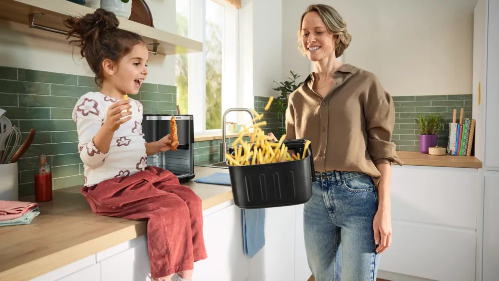 BOSCH MAF671B0 Serie 6 forrólevegős sütő 7,2 l-es kosárral és betekintő ablakkal – 6. kép